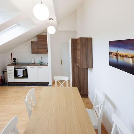 Scenic Rooftop Flat With Terrace فيينا المظهر الخارجي الصورة
