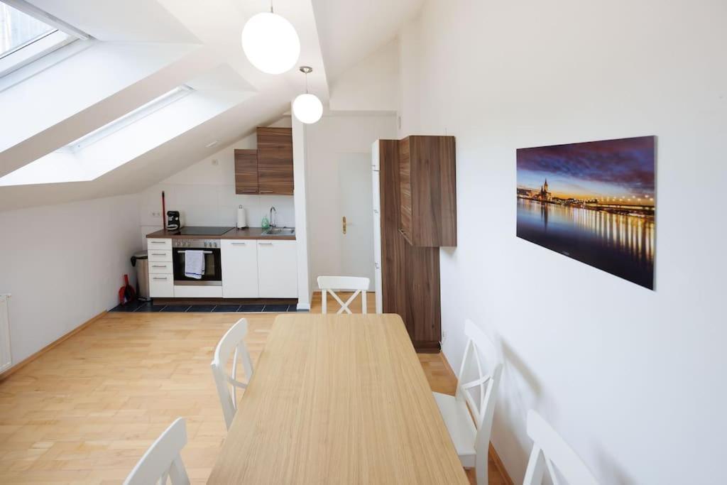 Scenic Rooftop Flat With Terrace فيينا المظهر الخارجي الصورة