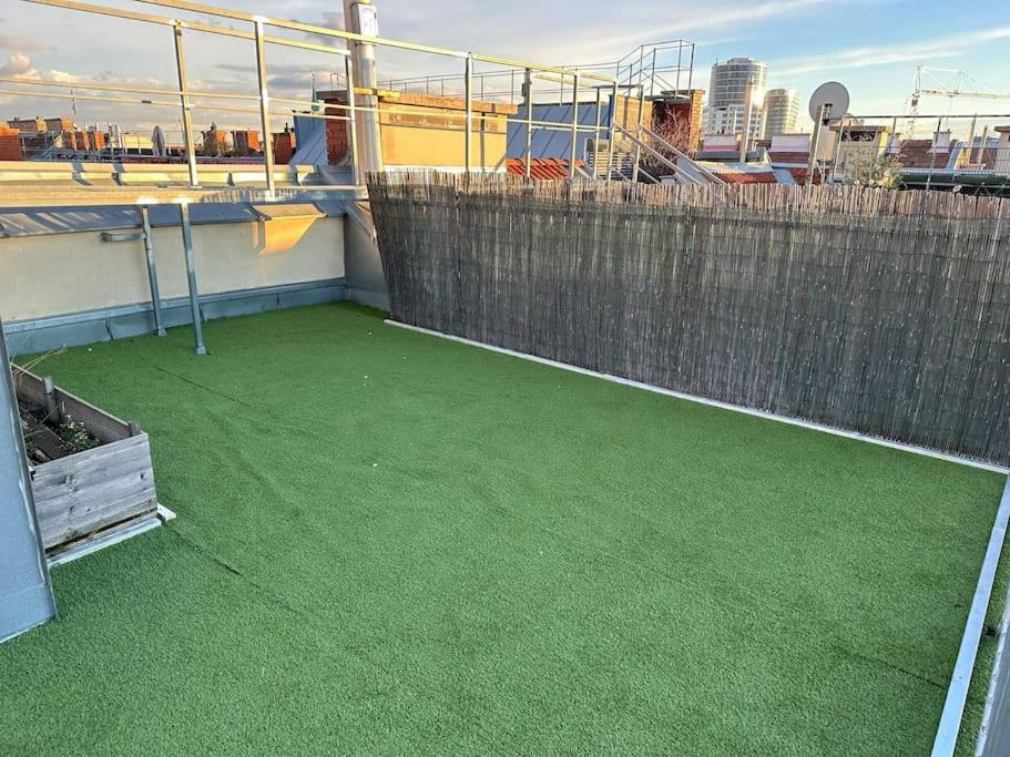 Scenic Rooftop Flat With Terrace فيينا المظهر الخارجي الصورة